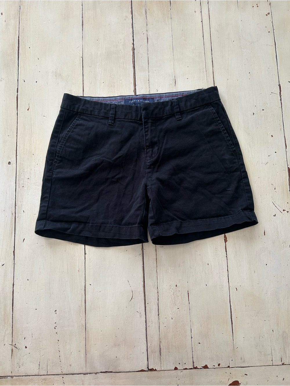 Tommy Hilfiger black chino shorts.
